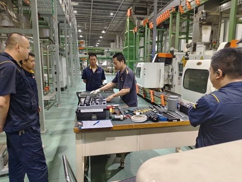 精進(jìn)技藝展風(fēng)采，備戰(zhàn)競賽促提升——重慶中煙重慶卷煙廠制絲車間積極備戰(zhàn)設(shè)備修理技能競賽